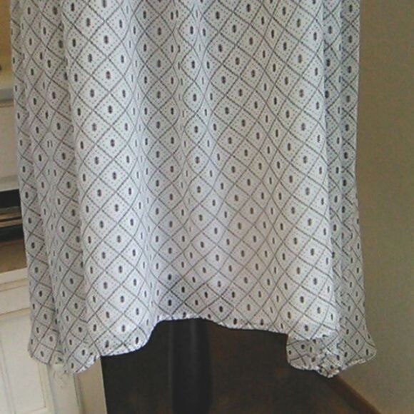 Olivaceous Sundress - Picture 3 of 11